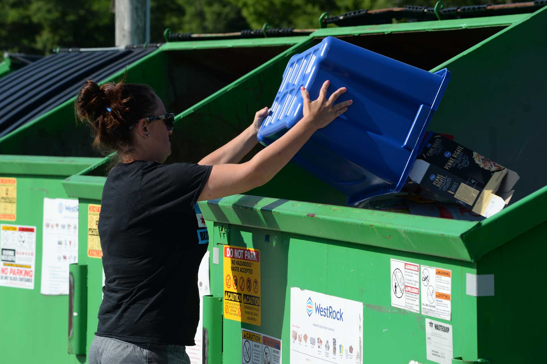 floyd county woman recycling